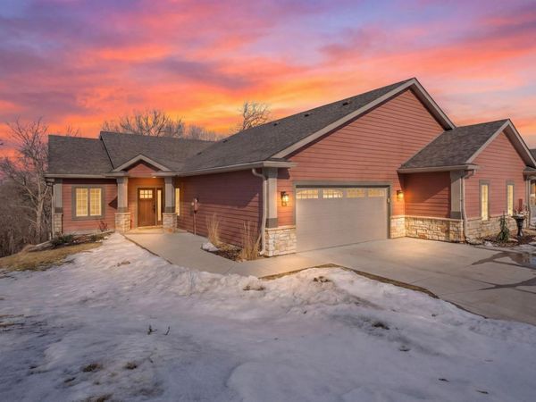 468 Panorama Circle NW, Rochester, MN 55901