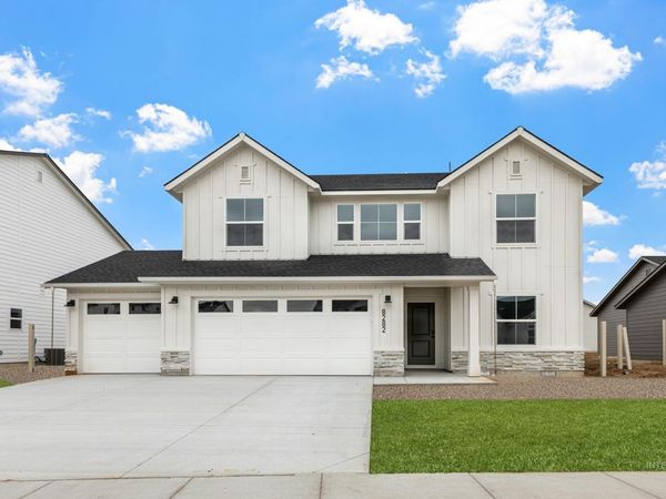 8282 E Bright Angel Dr, Nampa, ID 83687