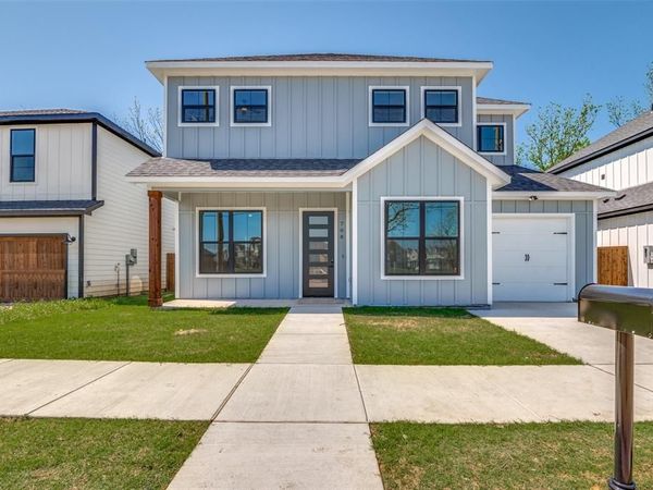 708 Perry Avenue, Waxahachie, TX 75165
