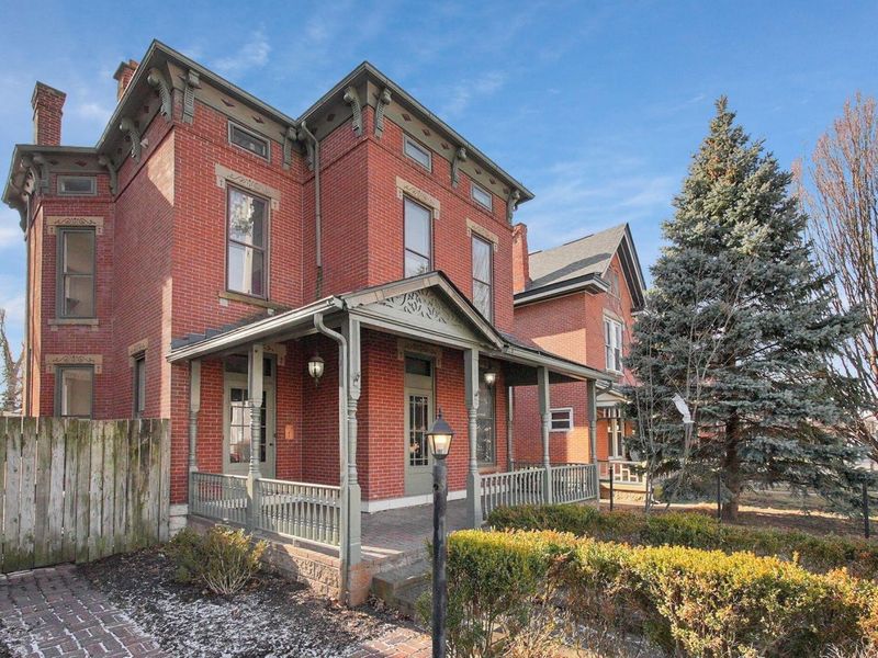 93 W King Avenue, Columbus, OH 43201 Photo 2