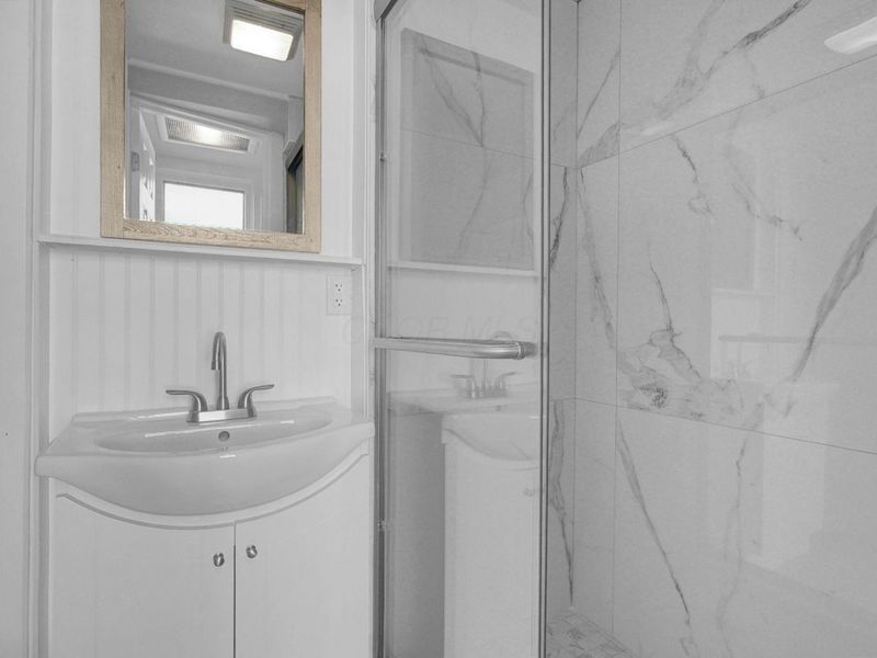 93 W King Avenue, Columbus, OH 43201 Photo 33