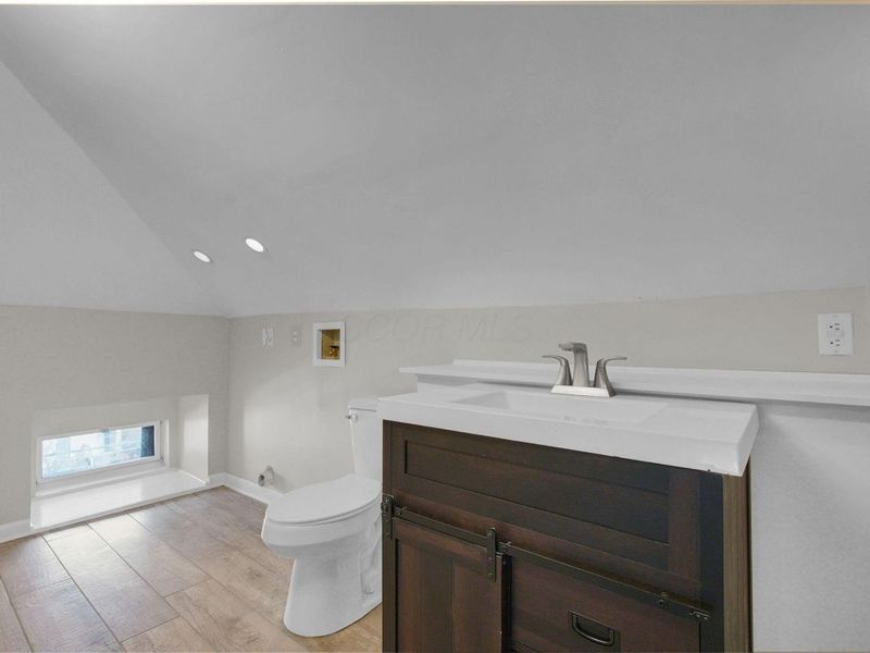 93 W King Avenue, Columbus, OH 43201 Photo 40