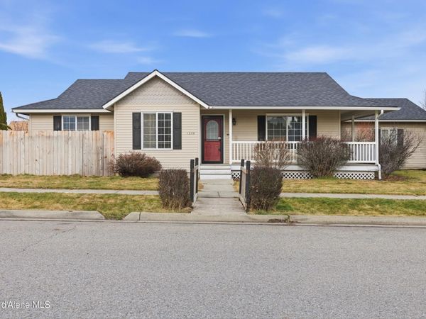 1255 E Stetson Ave, Post Falls, ID 83854