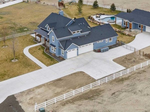 547 Bass Run Ln, Marsing, ID 83639
