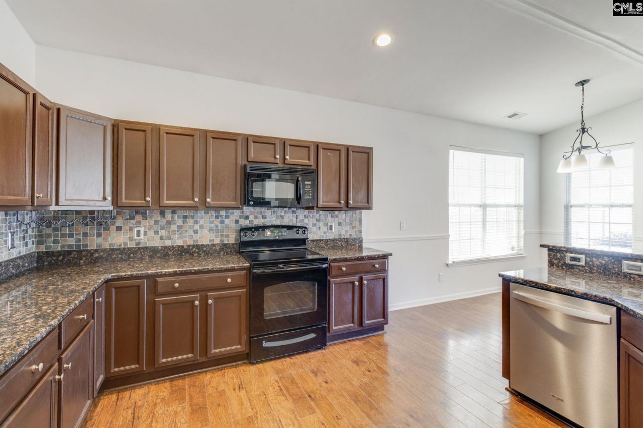 210 Flora Springs Circle Photo 13