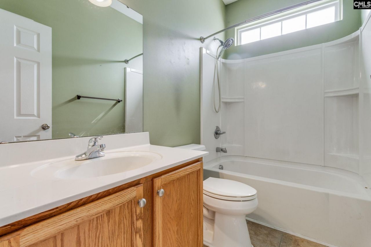 210 Flora Springs Circle Photo 27