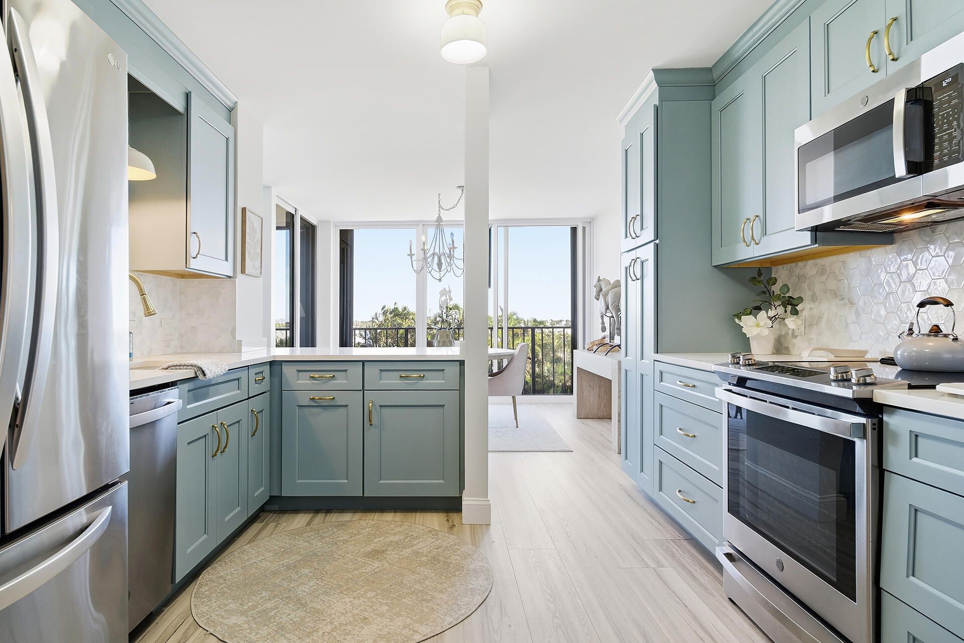 122 Lakeshore Drive, Unit 433, North Palm Beach, FL 33408 Photo