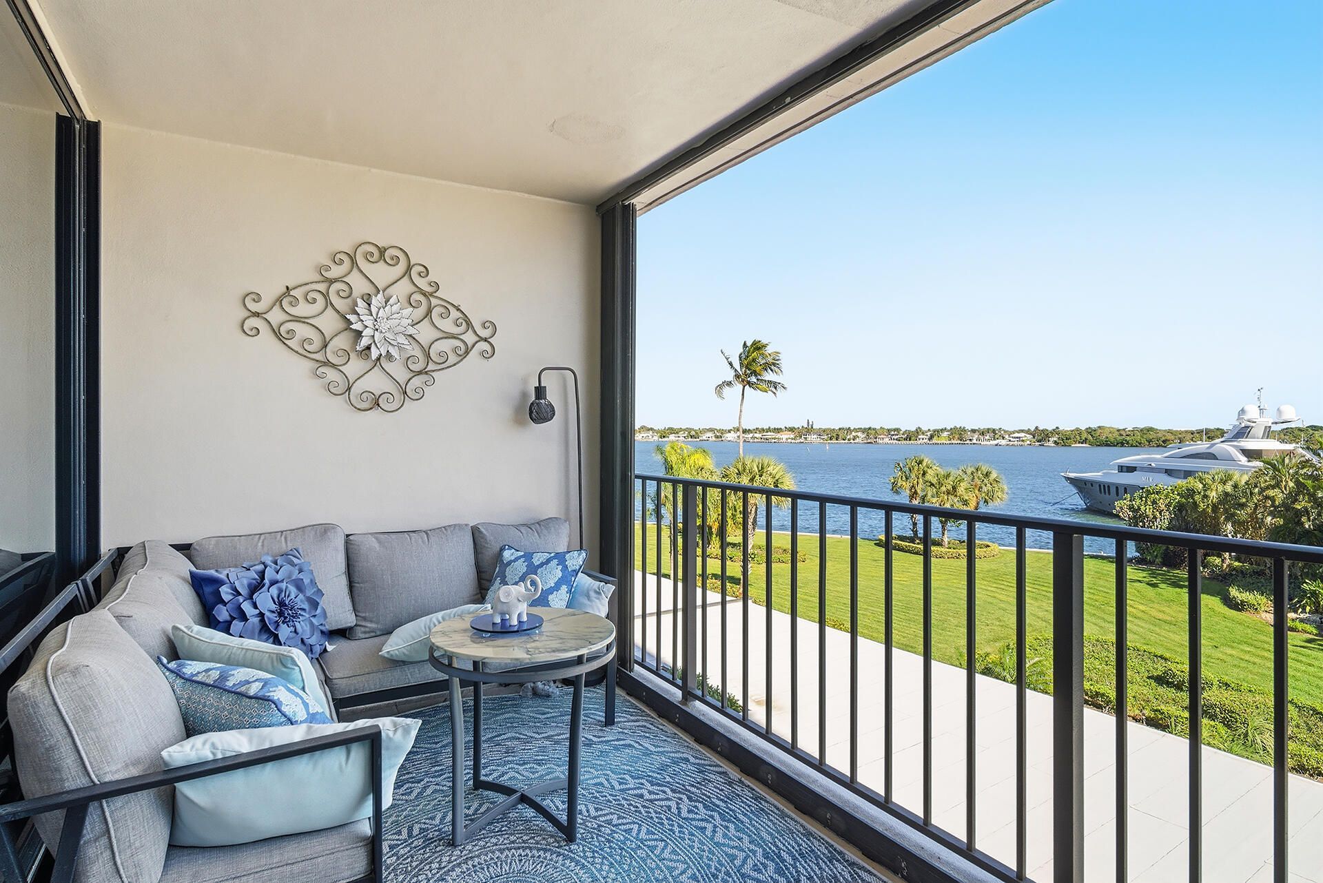 122 Lakeshore Drive, Unit 433, North Palm Beach, FL 33408 Photo