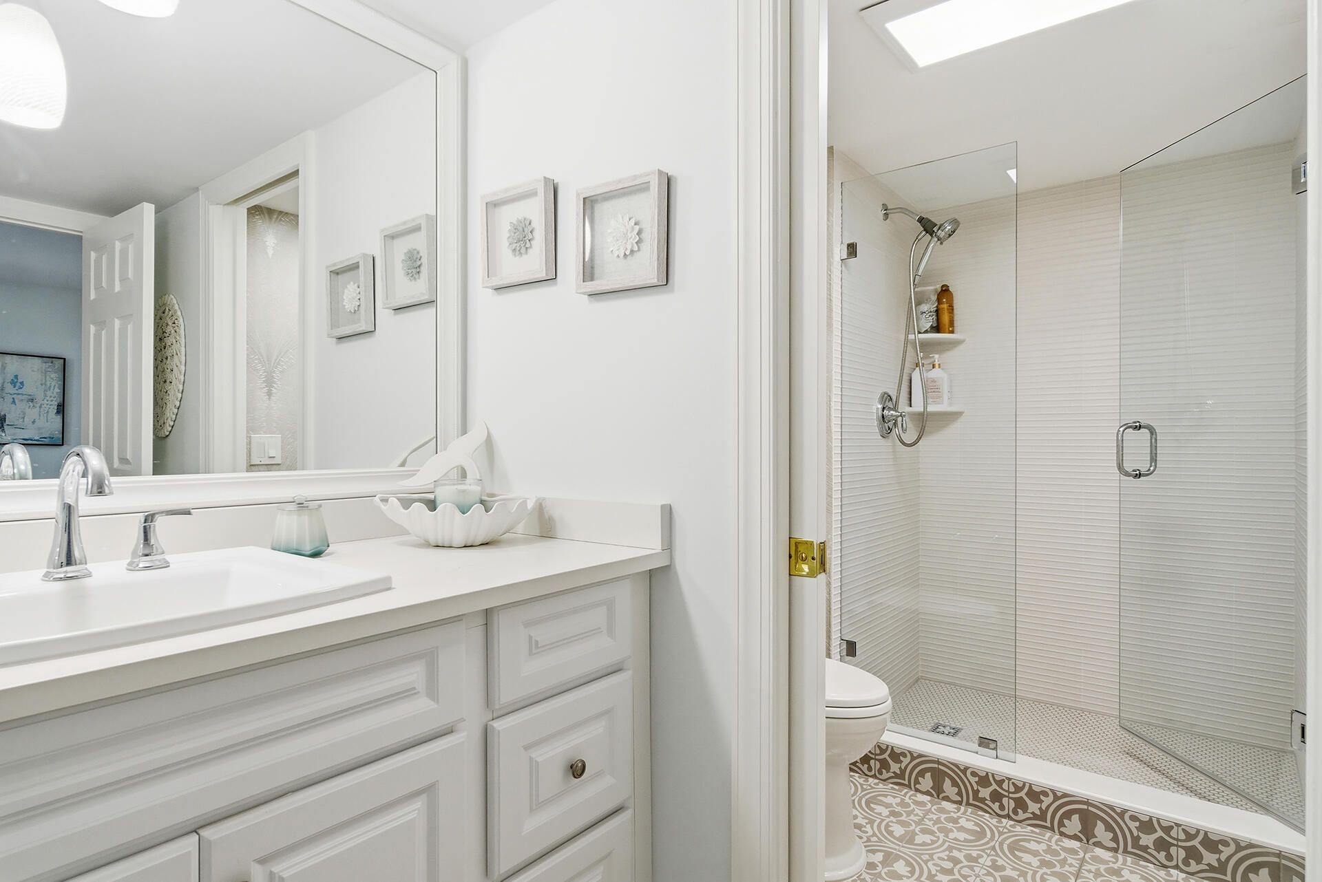 122 Lakeshore Drive, Unit 433, North Palm Beach, FL 33408 Photo