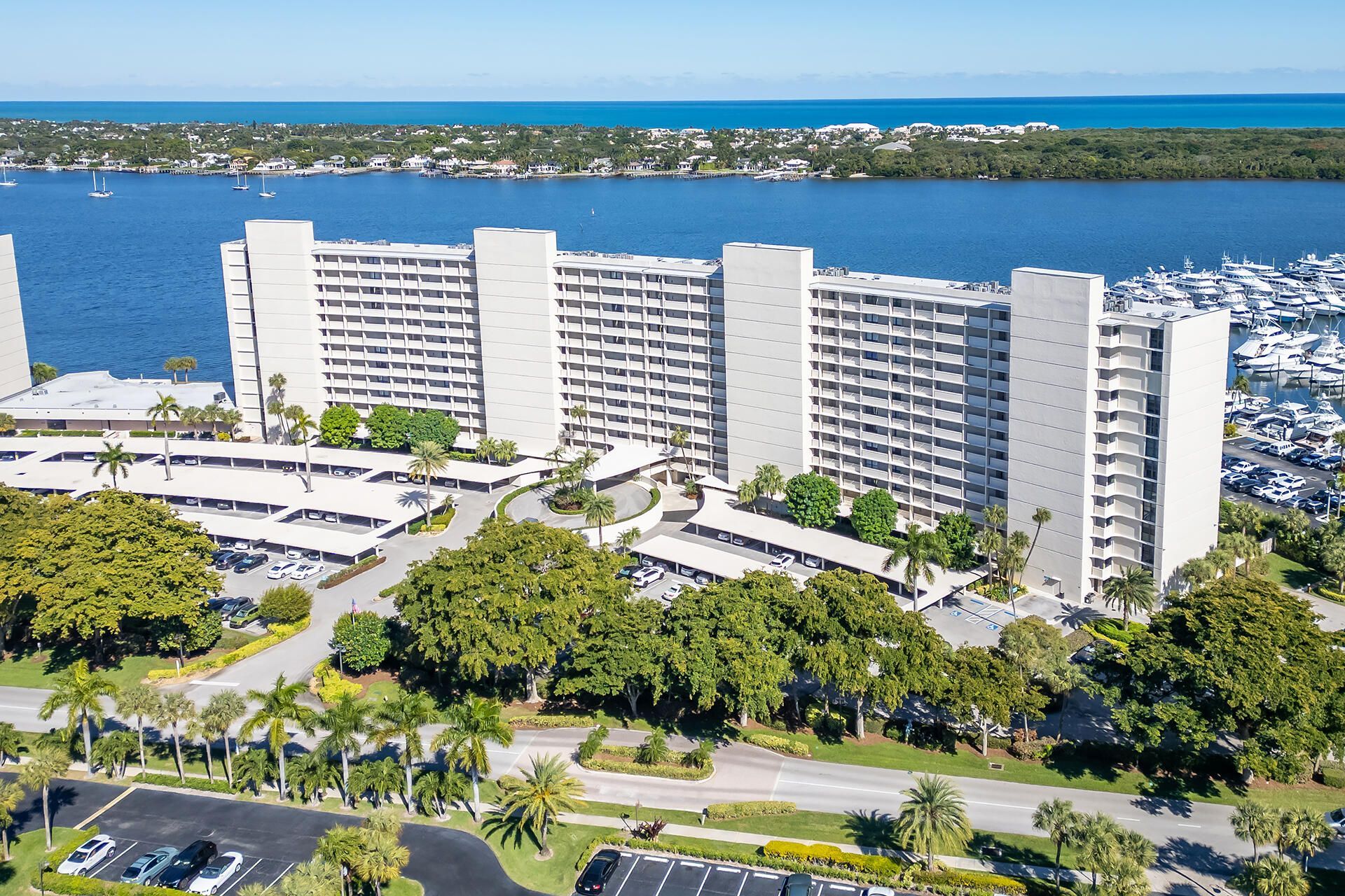 122 Lakeshore Drive, Unit 433, North Palm Beach, FL 33408 Photo