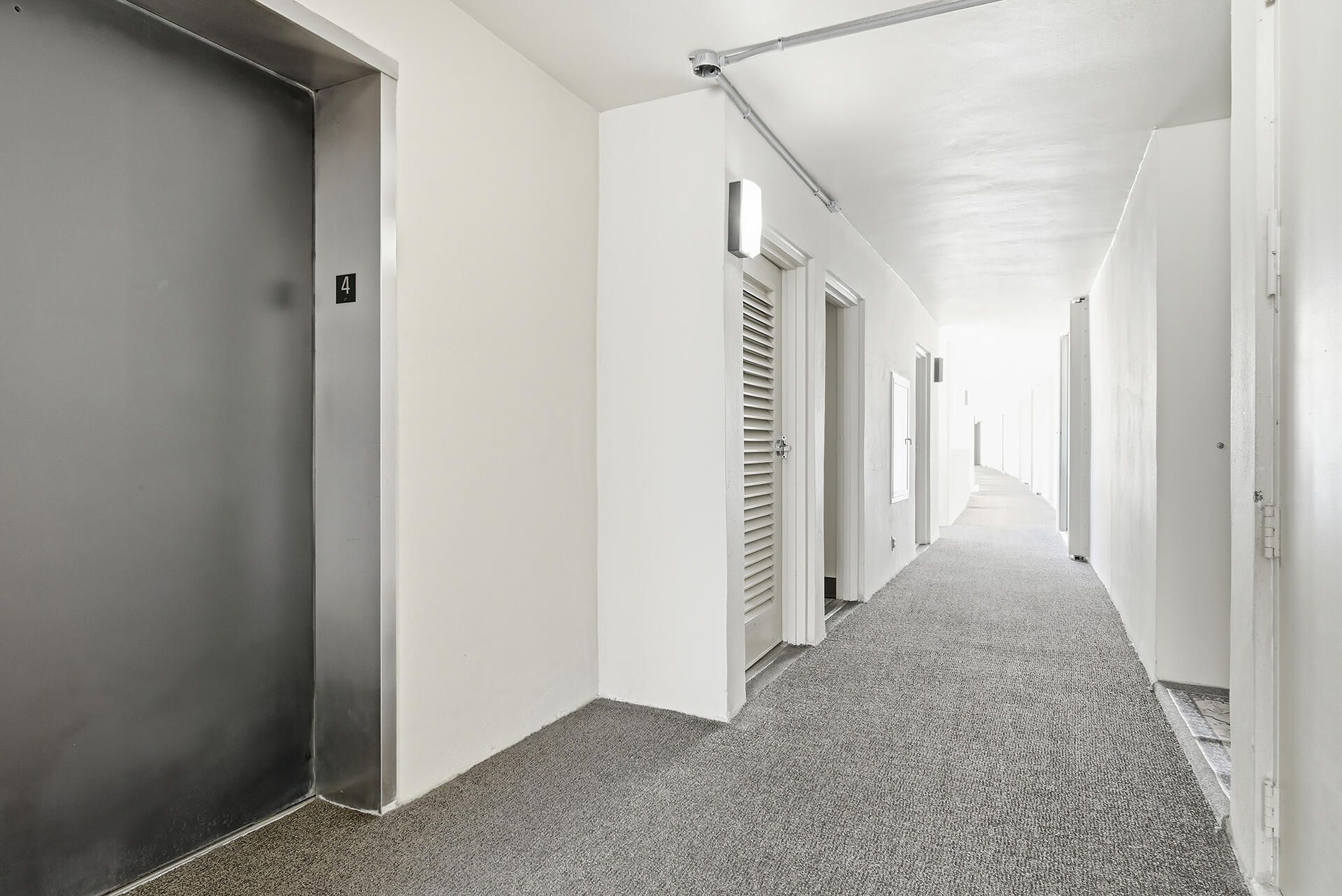 122 Lakeshore Drive, Unit 433, North Palm Beach, FL 33408 Photo