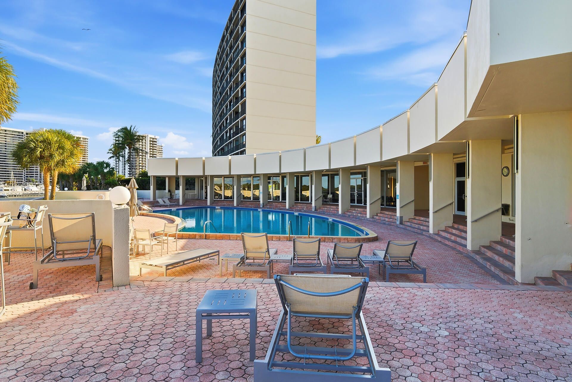 122 Lakeshore Drive, Unit 433, North Palm Beach, FL 33408 Photo