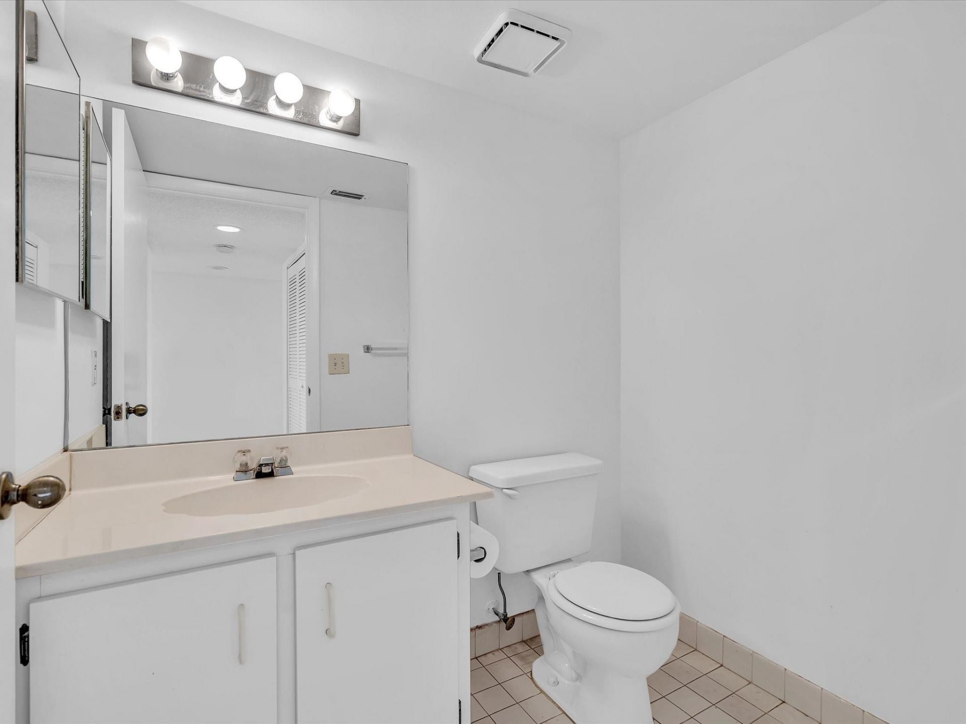 7663 Trent Drive, Unit 216, Tamarac, FL 33321 Photo