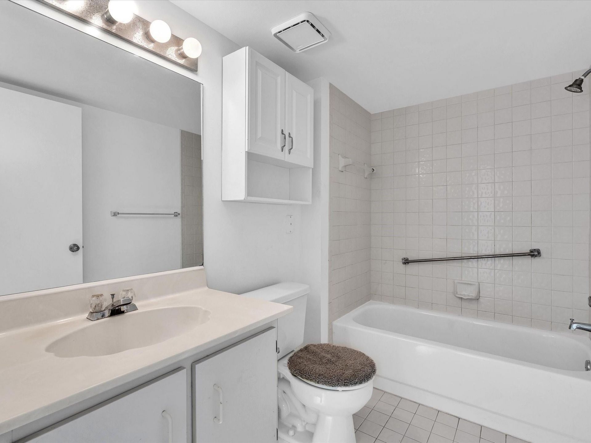 7663 Trent Drive, Unit 216, Tamarac, FL 33321 Photo