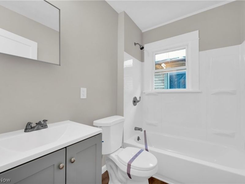 9409 Denison Avenue, Unit 2/UP, Cleveland, OH 44102 Photo 18