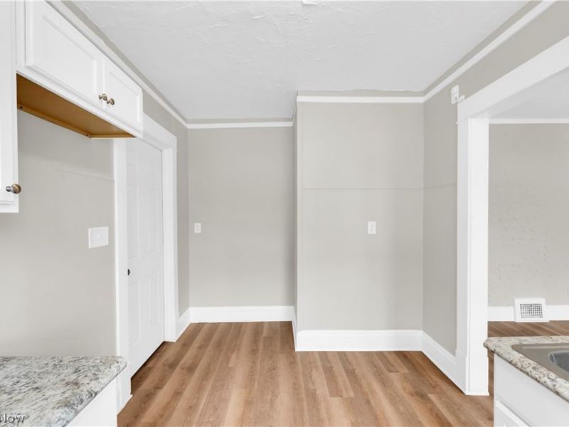 9409 Denison Avenue, Unit 2/UP, Cleveland, OH 44102 Photo 4