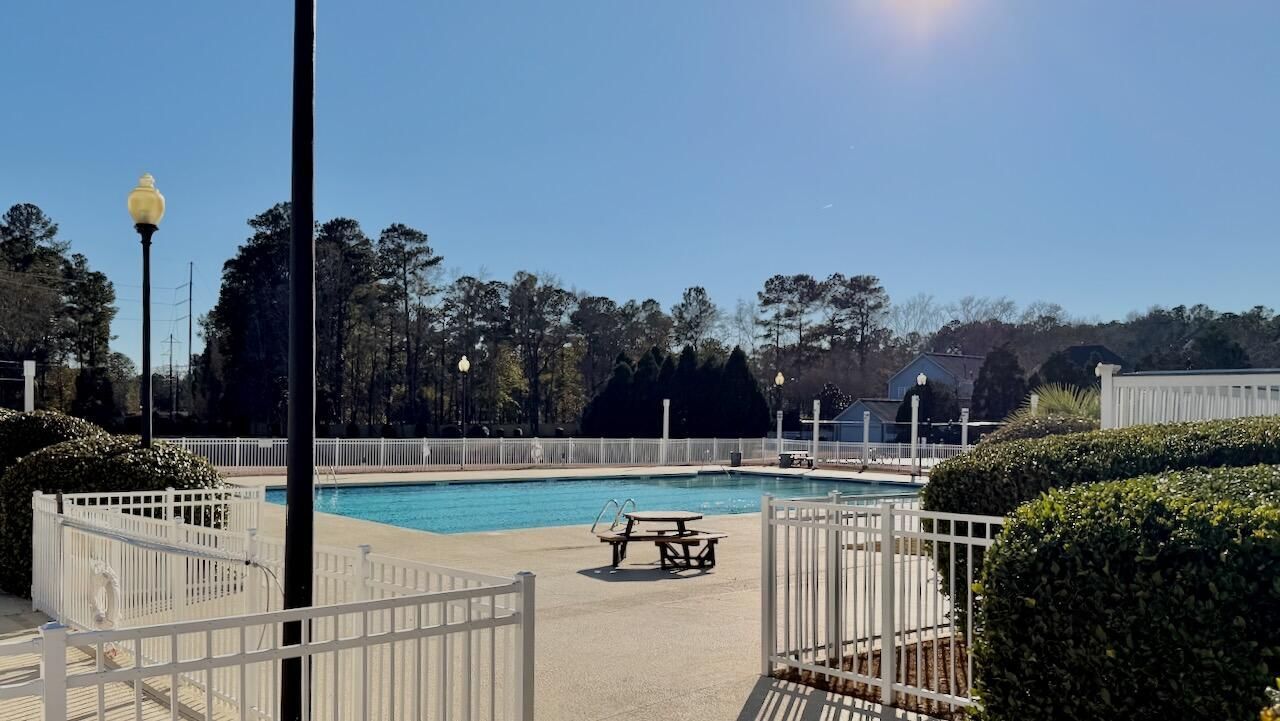 105 Hyacinth Street Photo 29