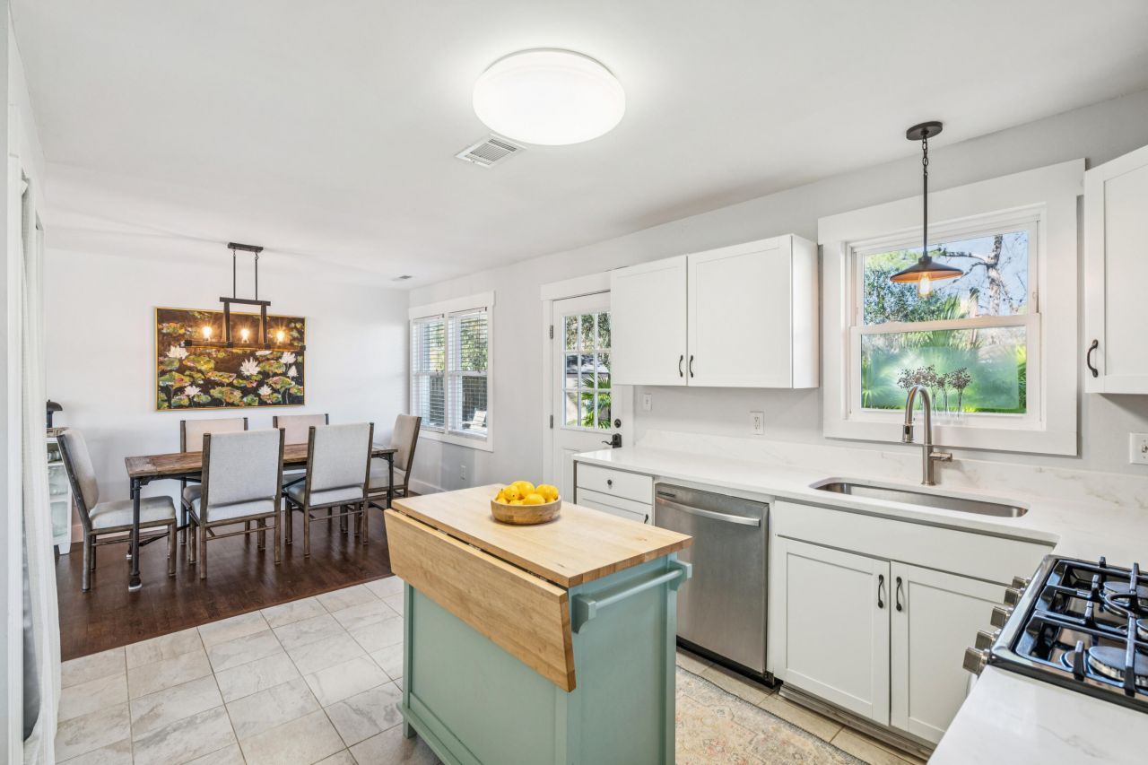 227 Stinson Drive Photo 12