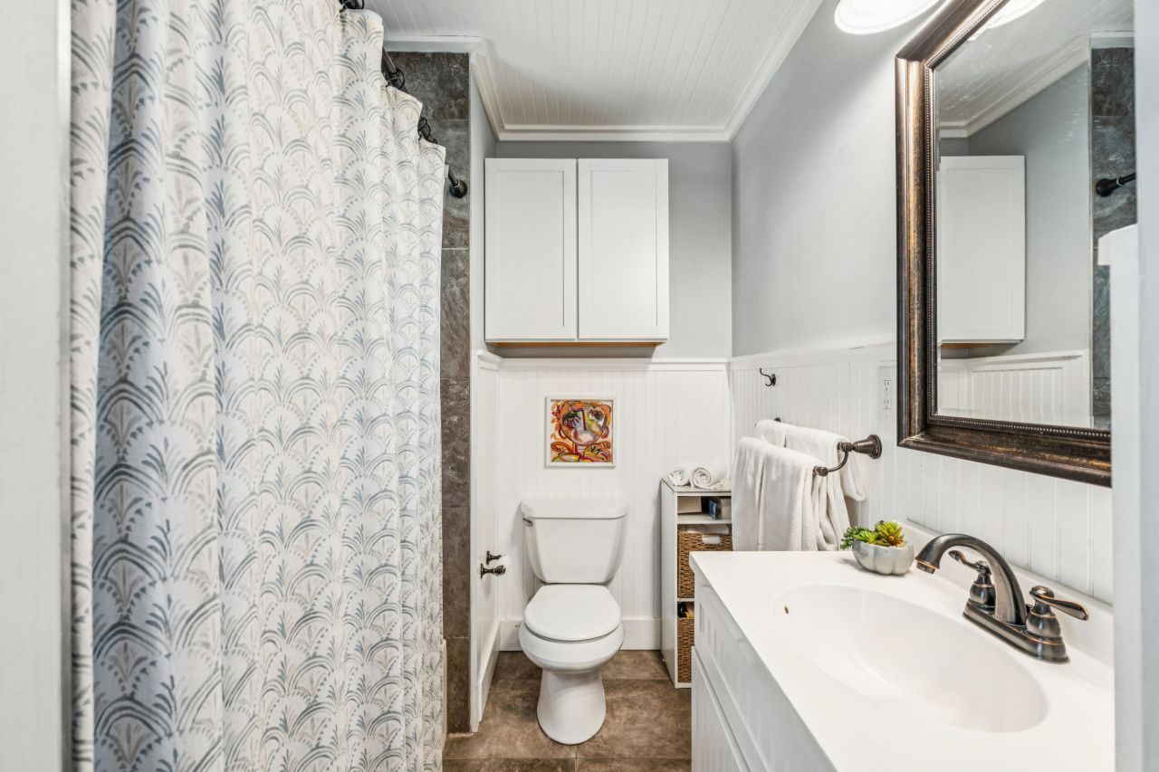 227 Stinson Drive Photo 16