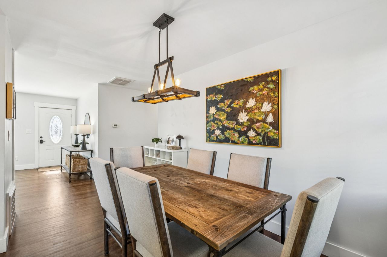 227 Stinson Drive Photo 7