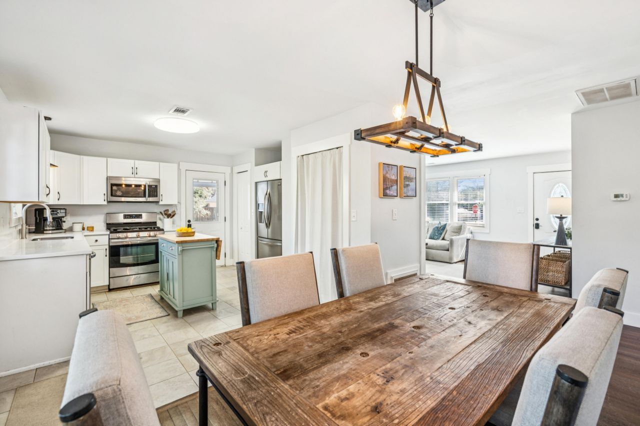 227 Stinson Drive Photo 8