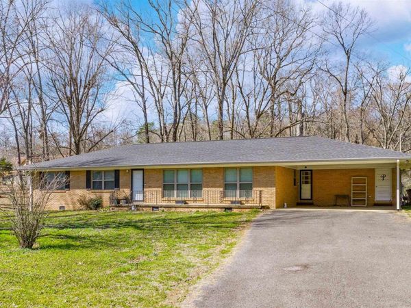3410 Gault Avenue N, Fort Payne, AL 35967