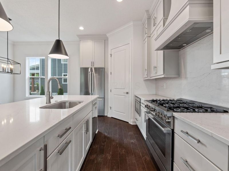 5450 Maple Drive , Lewis Center, OH 43035 Photo 11