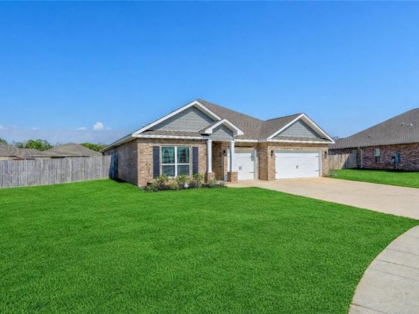 9128 Oak Alley Way, Grand Bay, AL 36541