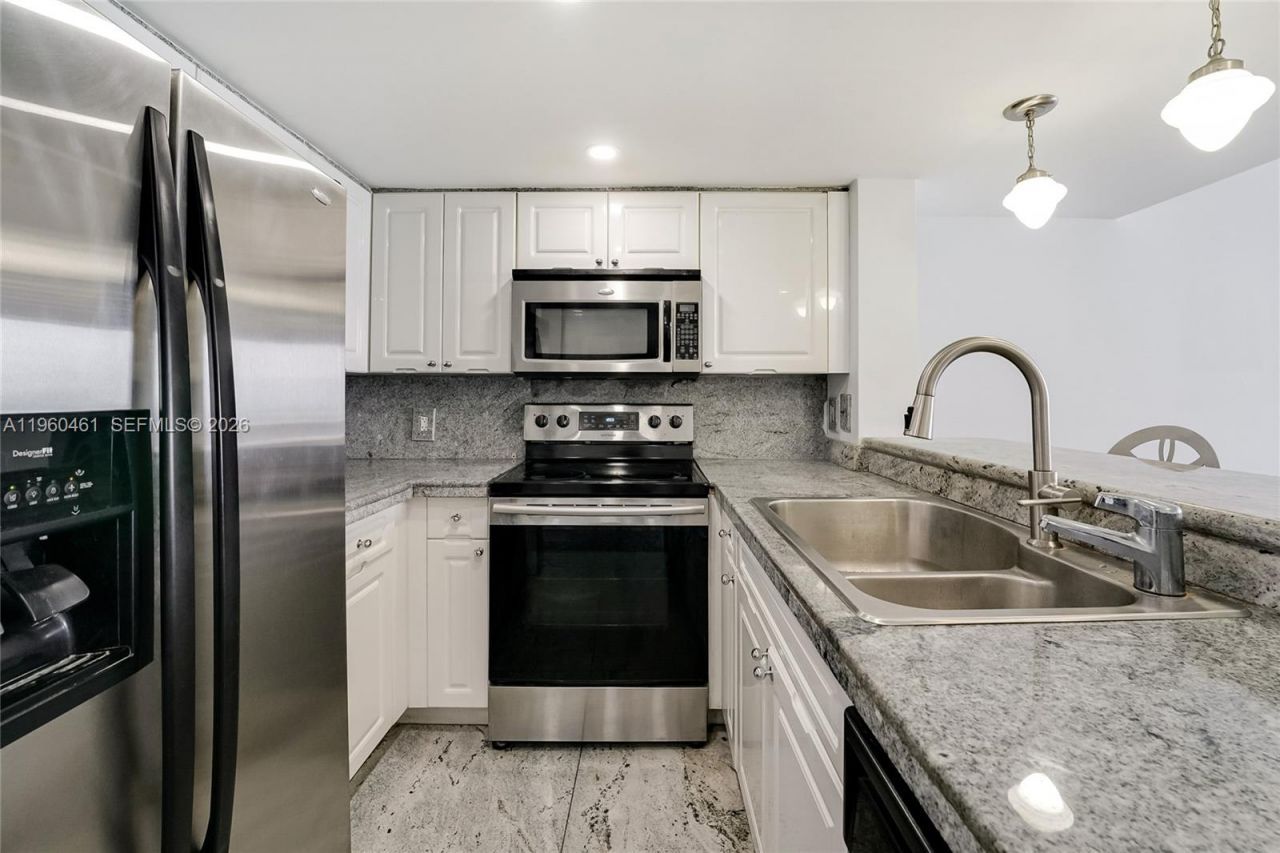 1900 Sunset Harbour Dr , Unit 1806, Miami Beach, FL 33139 Photo