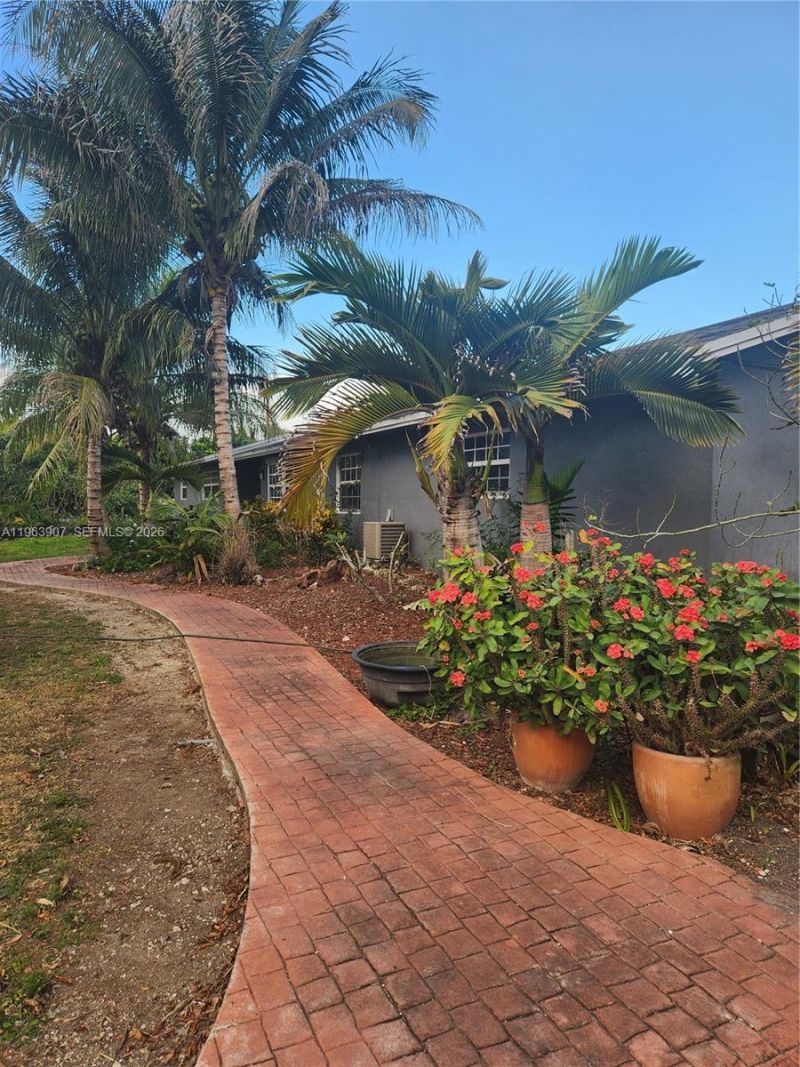 23801 SW 217th Ave , Homestead, FL 33031 Photo