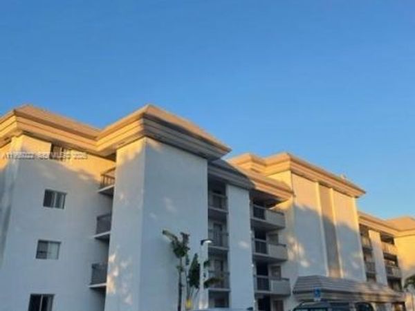 731 N Pine Island Rd , Unit 306, Plantation, FL 33324