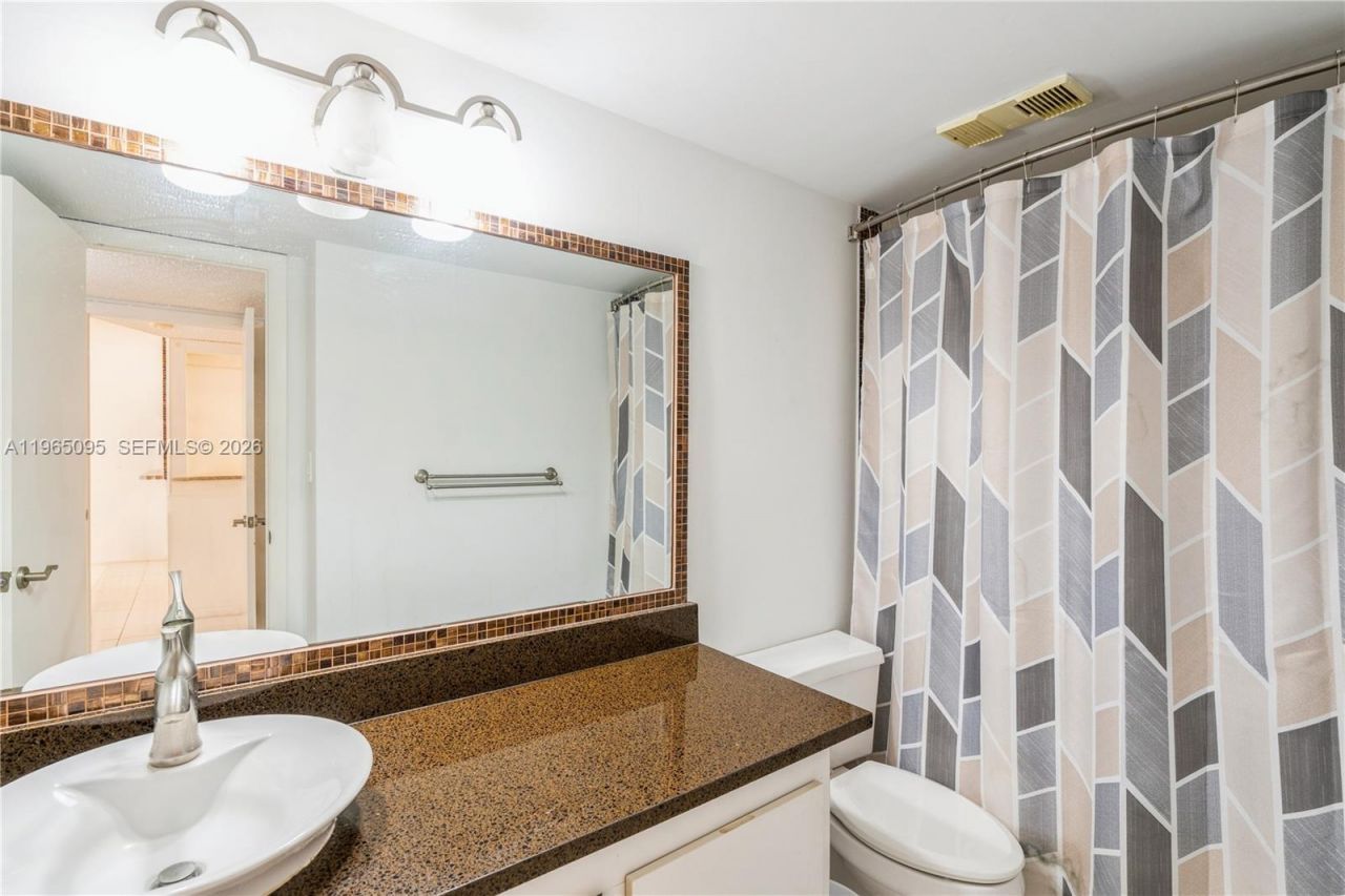 18151 NE 31st Ct, Unit 205, Aventura, FL 33160 Photo