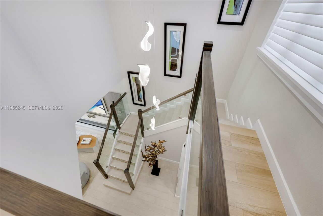 1366 W Harbor Vw W , Hollywood, FL 33019 Photo