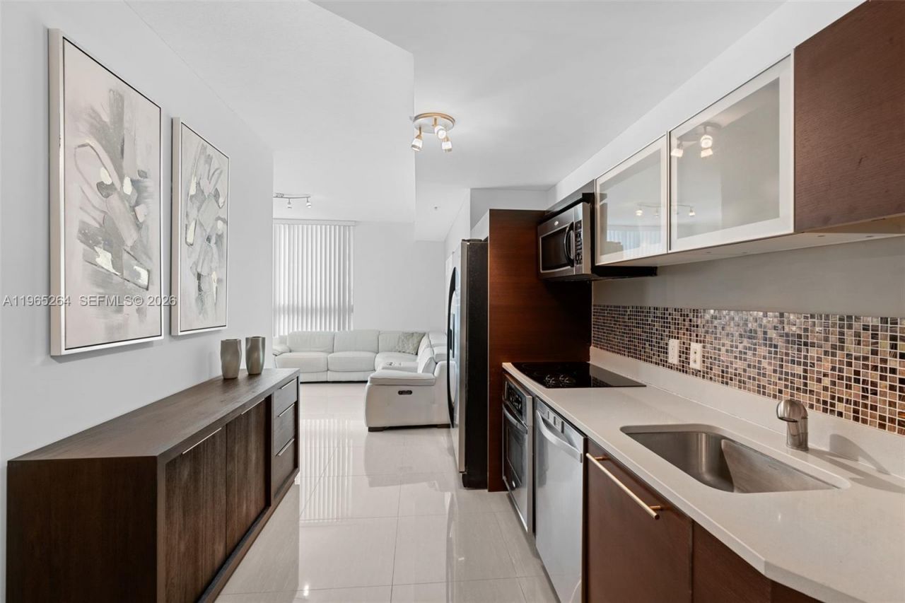 1900 N Bayshore Dr, Unit 1505, Miami, FL 33132 Photo