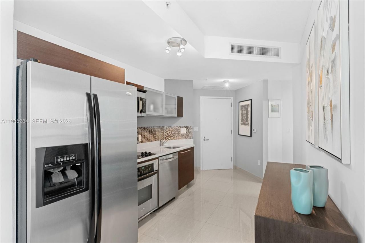 1900 N Bayshore Dr, Unit 1505, Miami, FL 33132 Photo