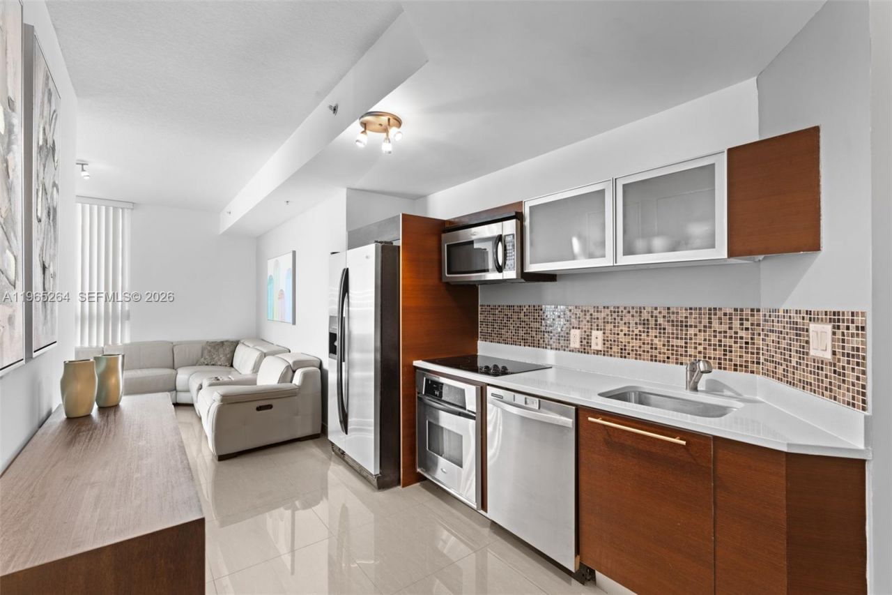1900 N Bayshore Dr, Unit 1505, Miami, FL 33132 Photo