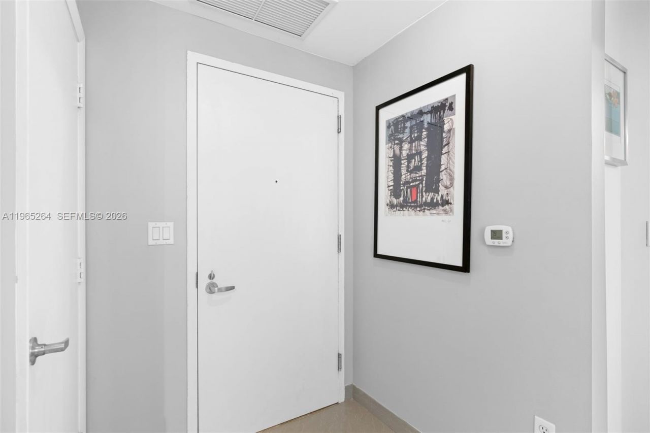 1900 N Bayshore Dr, Unit 1505, Miami, FL 33132 Photo