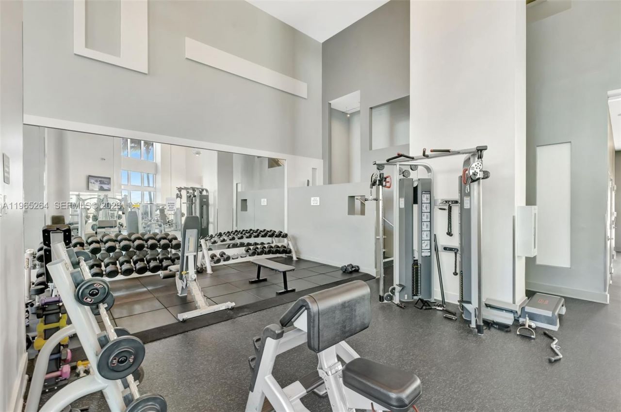 1900 N Bayshore Dr, Unit 1505, Miami, FL 33132 Photo