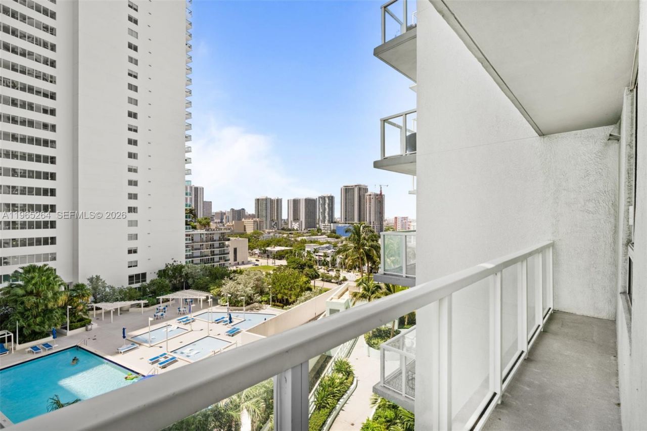 1900 N Bayshore Dr, Unit 1505, Miami, FL 33132 Photo