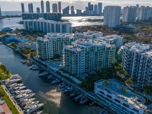 3131 NE 188th St, Unit 2-1107, Aventura, FL 33180