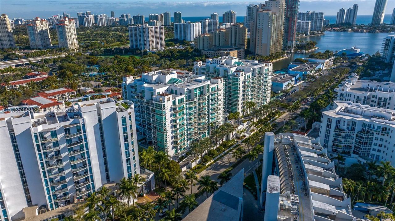 3131 NE 188th St, Unit 2-1107, Aventura, FL 33180 Photo