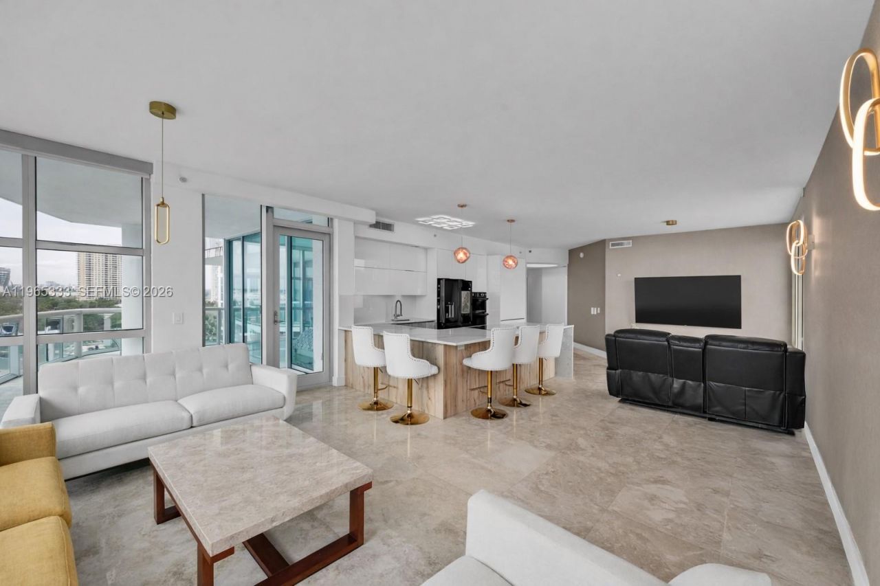 3131 NE 188th St, Unit 2-1107, Aventura, FL 33180 Photo