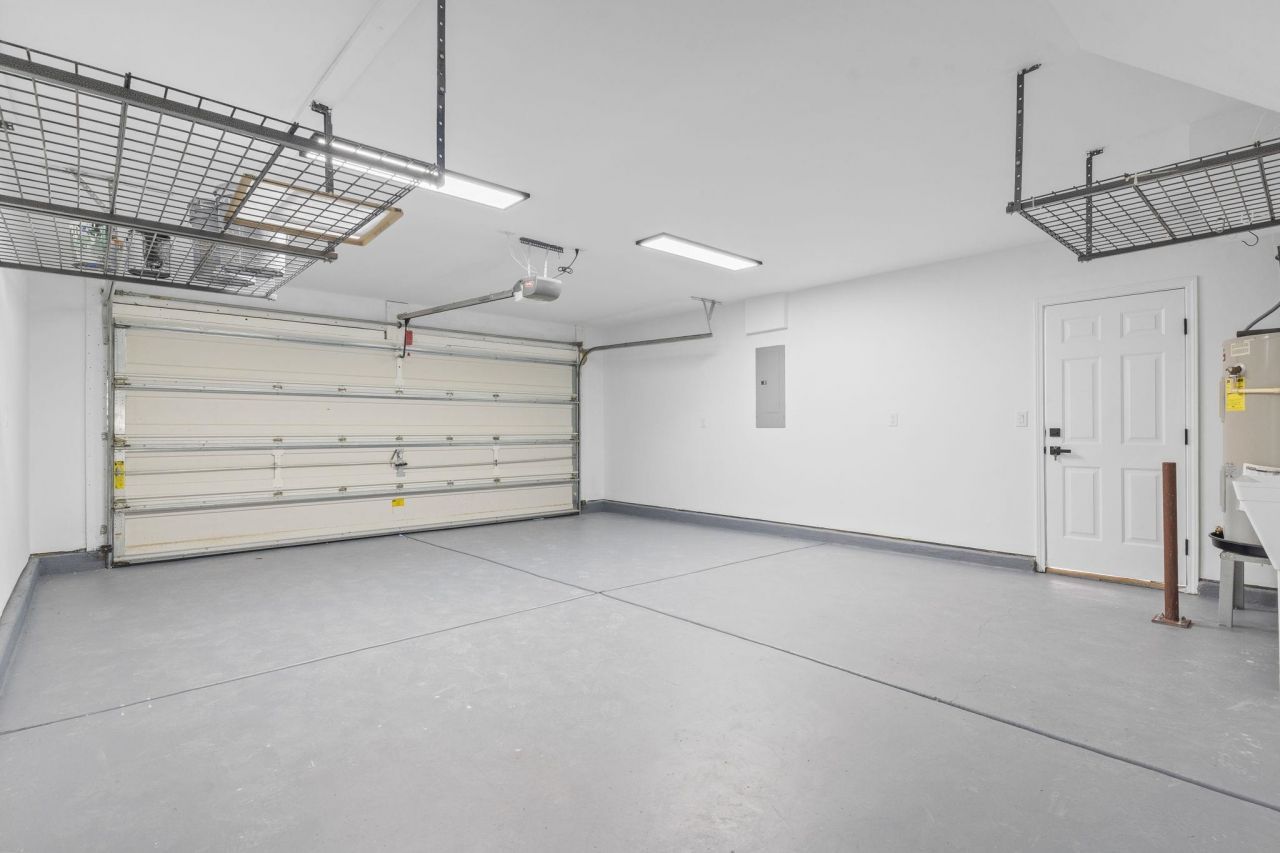 653 Kindred Dr.  Photo 33