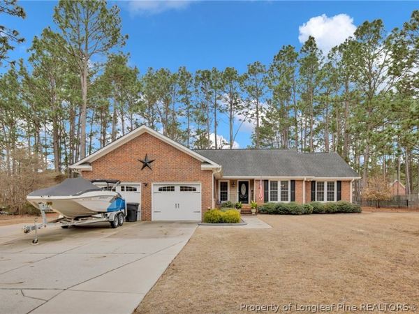 6453 Windy Creek Way, Fayetteville, NC 28306