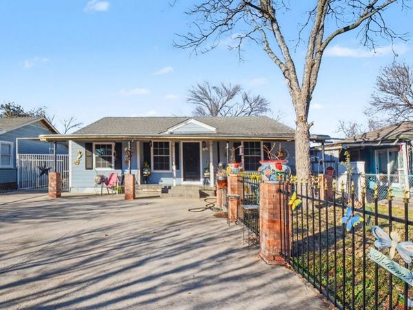 1615 Barlow Avenue , Dallas, TX 75224