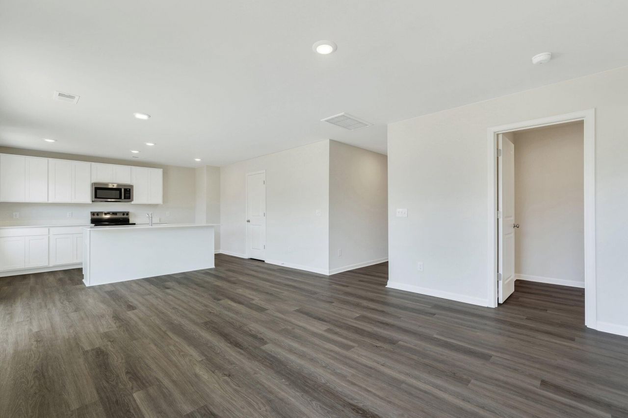 8042 Caswell Court Photo 10