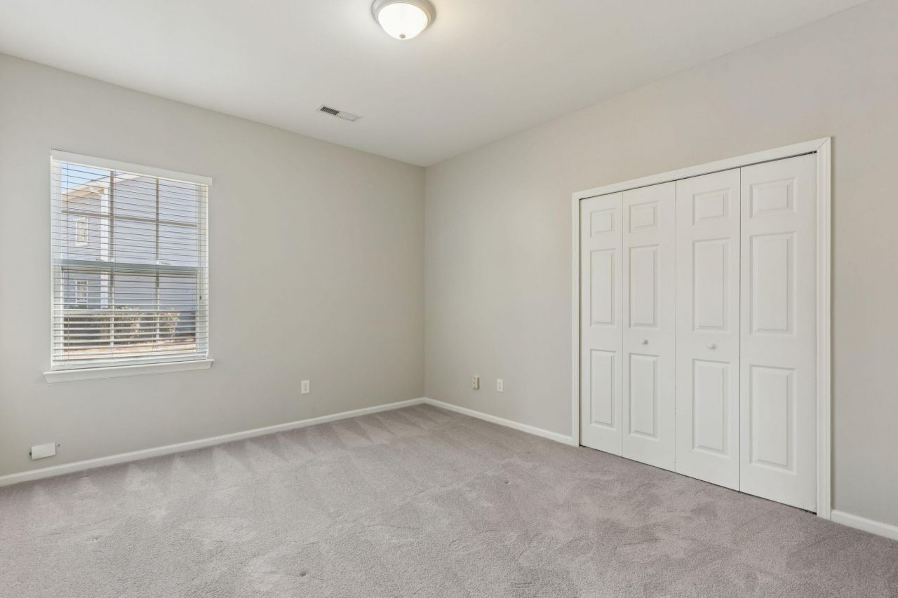 222 Xavier Street Photo 19