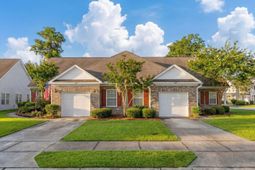 222 Xavier Street photo 4