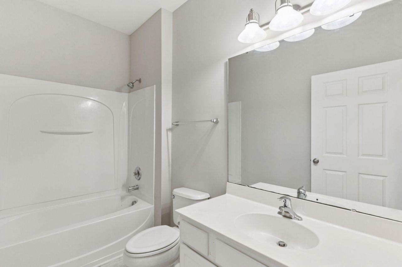 222 Xavier Street Photo 31