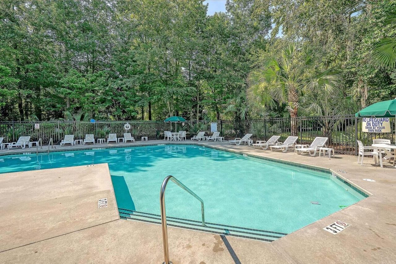 222 Xavier Street Photo 37